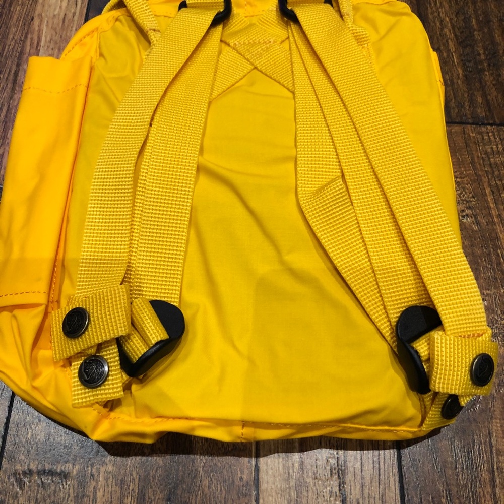 Fjallraven Kanken mini backpack - Picture 2 of 5